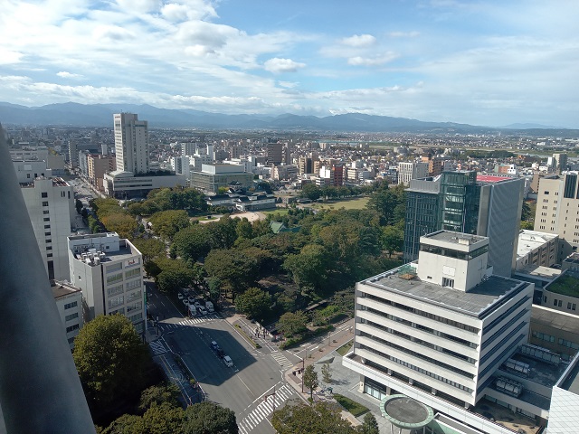 富山市役所の地上70メートルの展望台からの景色２の画像